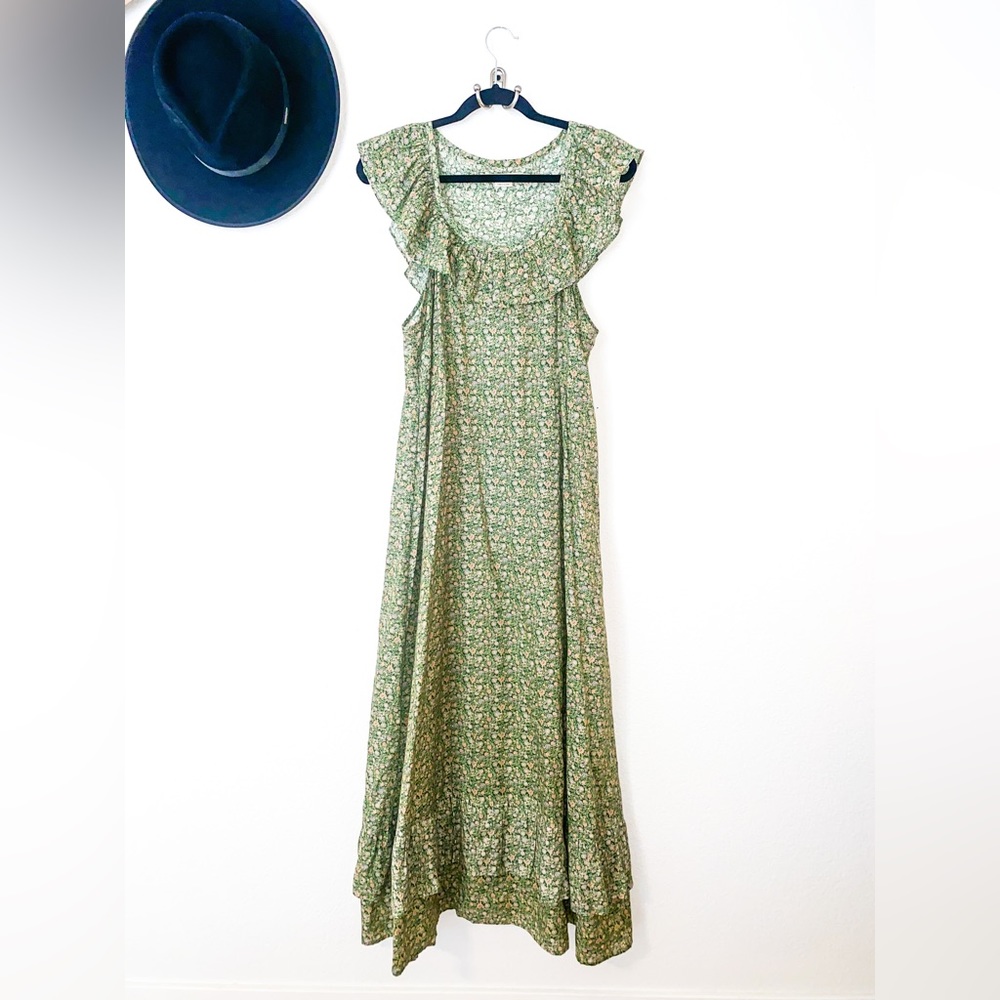 Christy Dawn Colette Dress Green size L
Blooming Meadow Silk-Cotton